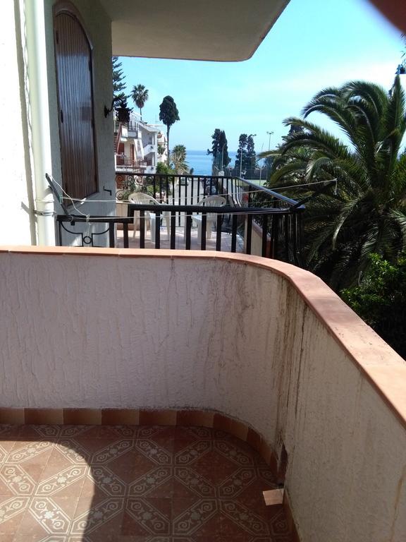 Holiday Home Recanati Giardini Naxos Exterior photo
