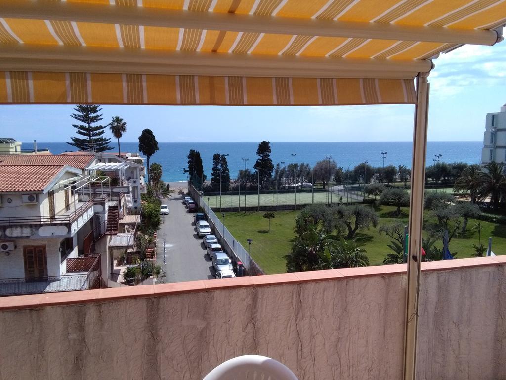 Holiday Home Recanati Giardini Naxos Exterior photo